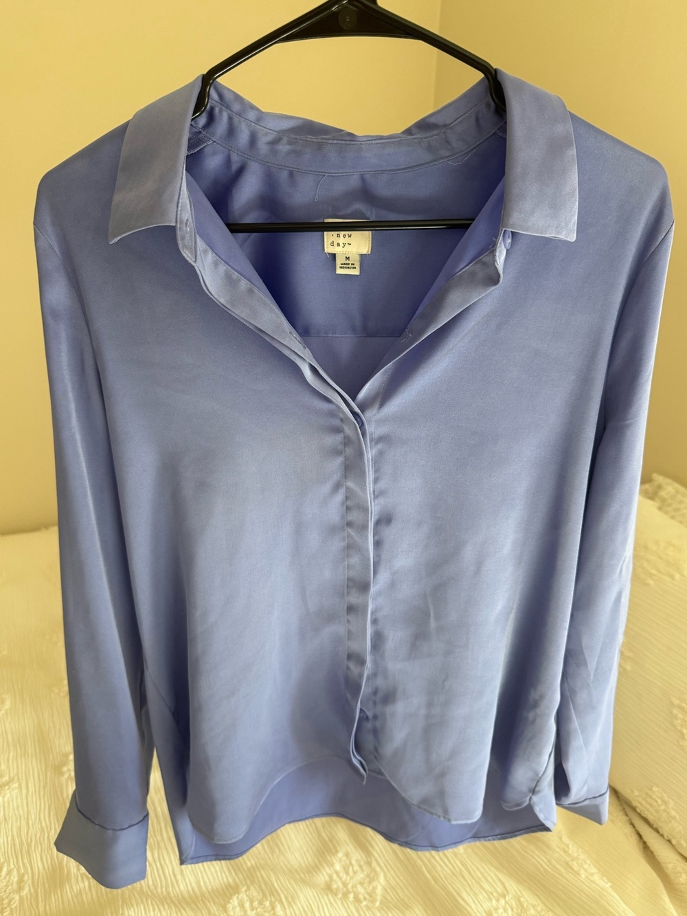 A New Day Light Periwinkle Satin Collared Blouse, Women’s M Good/Fair